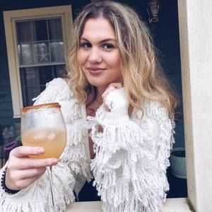 Meet your Posher, Lilly